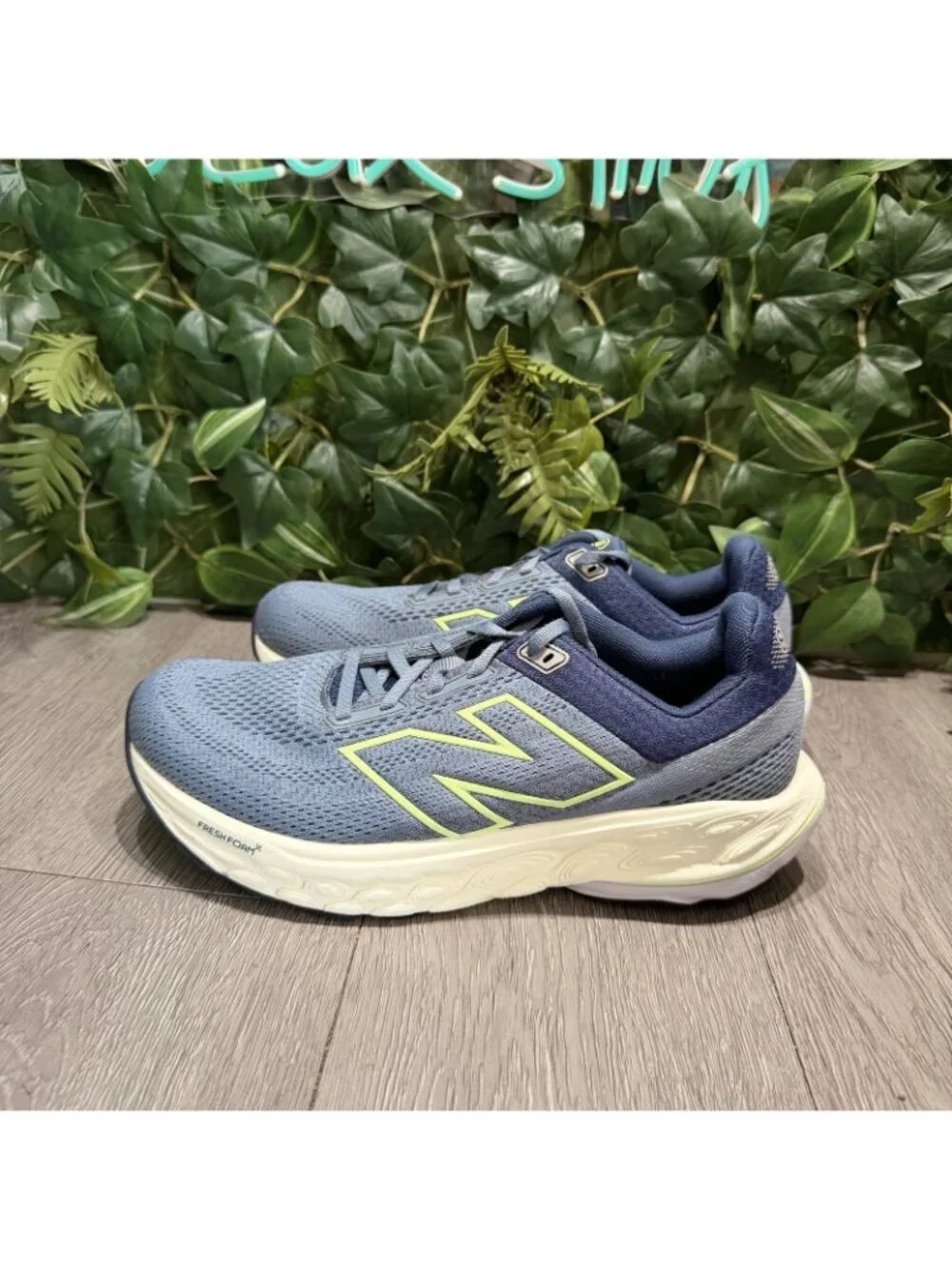 New Balance Fresh Foam X 860 Running Shoes Womens 10 D Blue Navy Stability